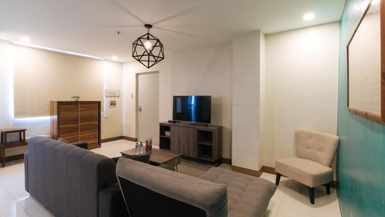 Reddoorz Plus @ Kamuning Quezon City Εξωτερικό φωτογραφία