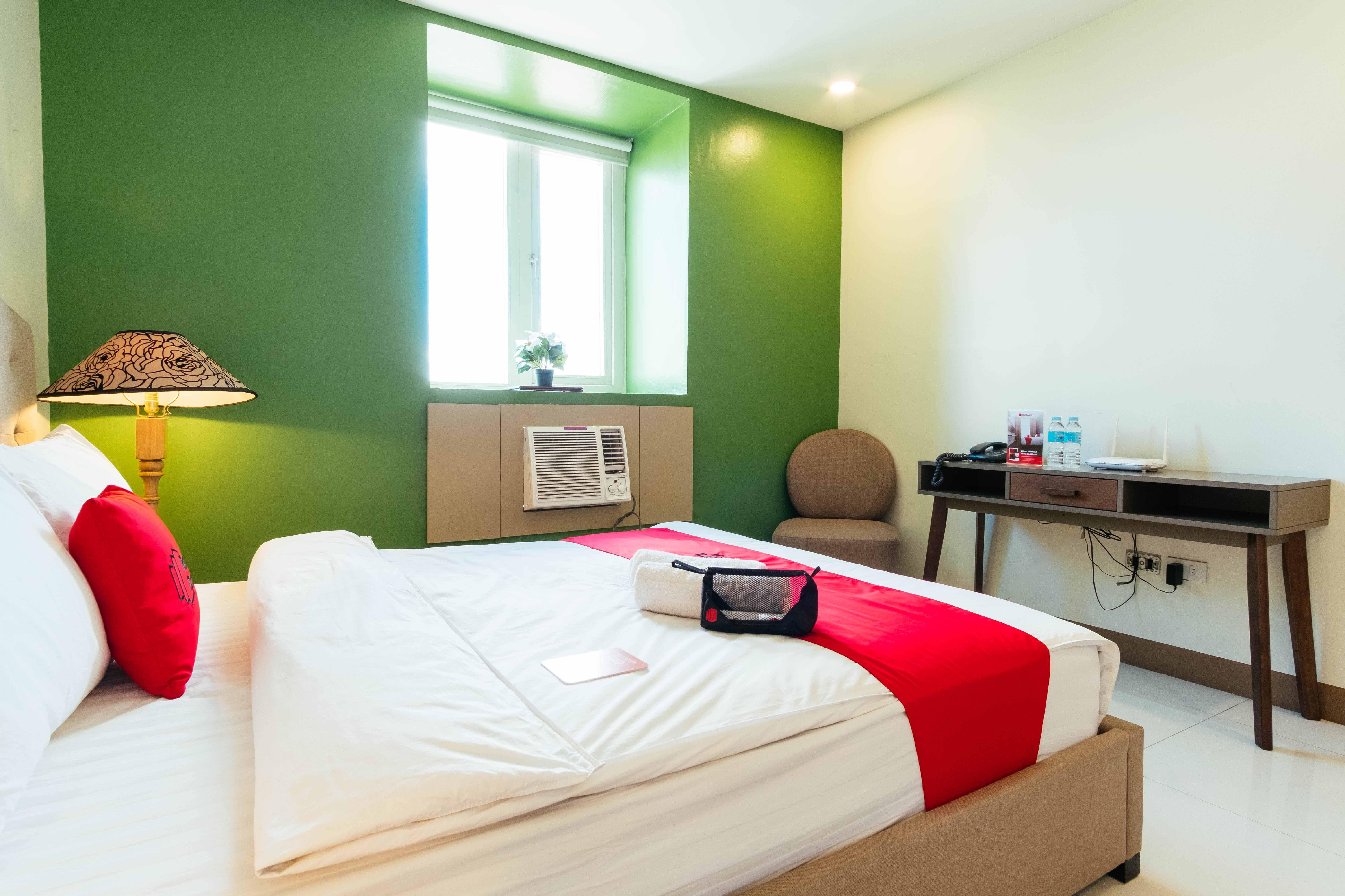 Reddoorz Plus @ Kamuning Quezon City Εξωτερικό φωτογραφία