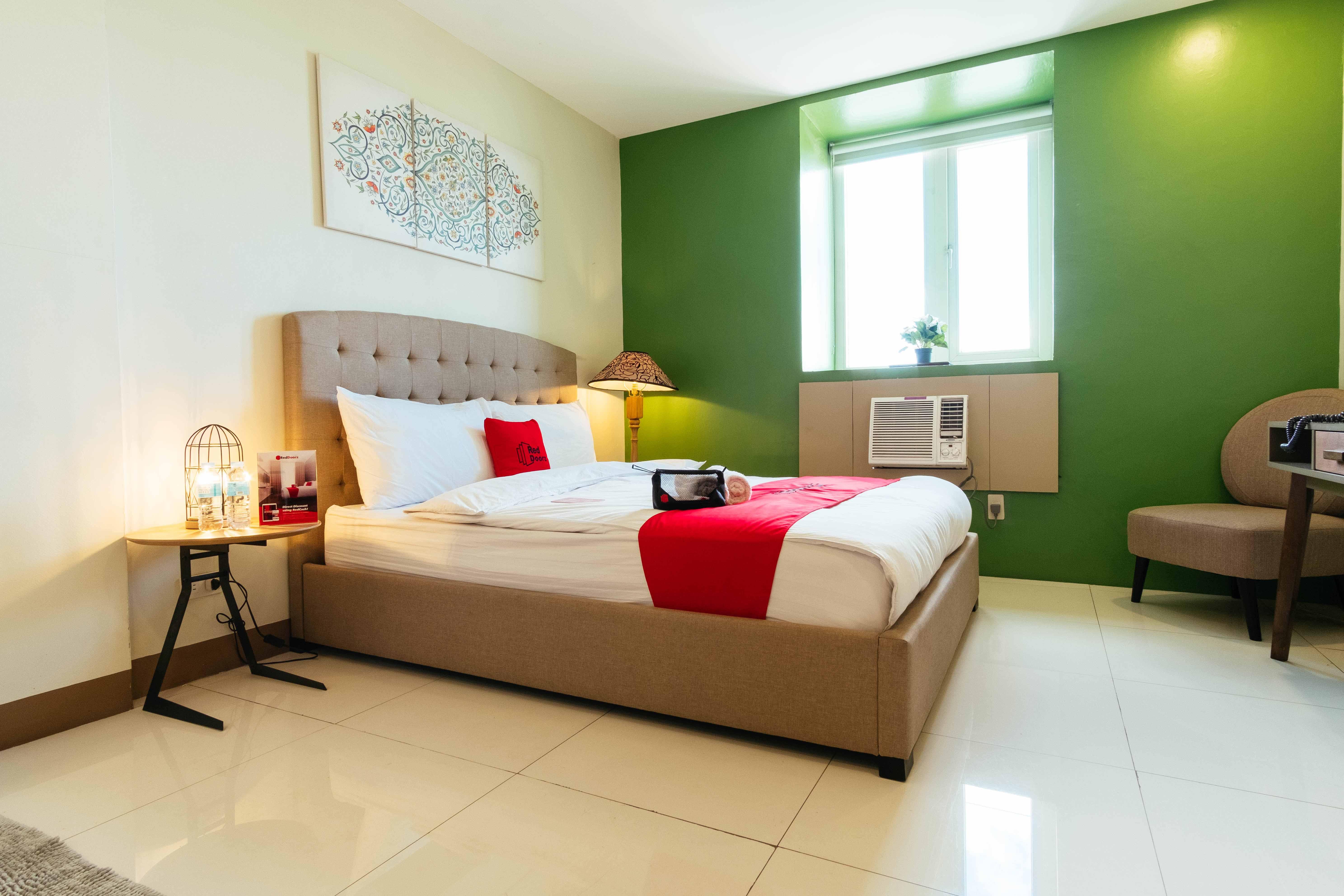 Reddoorz Plus @ Kamuning Quezon City Εξωτερικό φωτογραφία